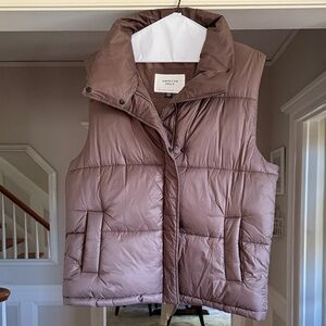 American Eagle Outfitters Women's Taupe Brown Puffer Vest